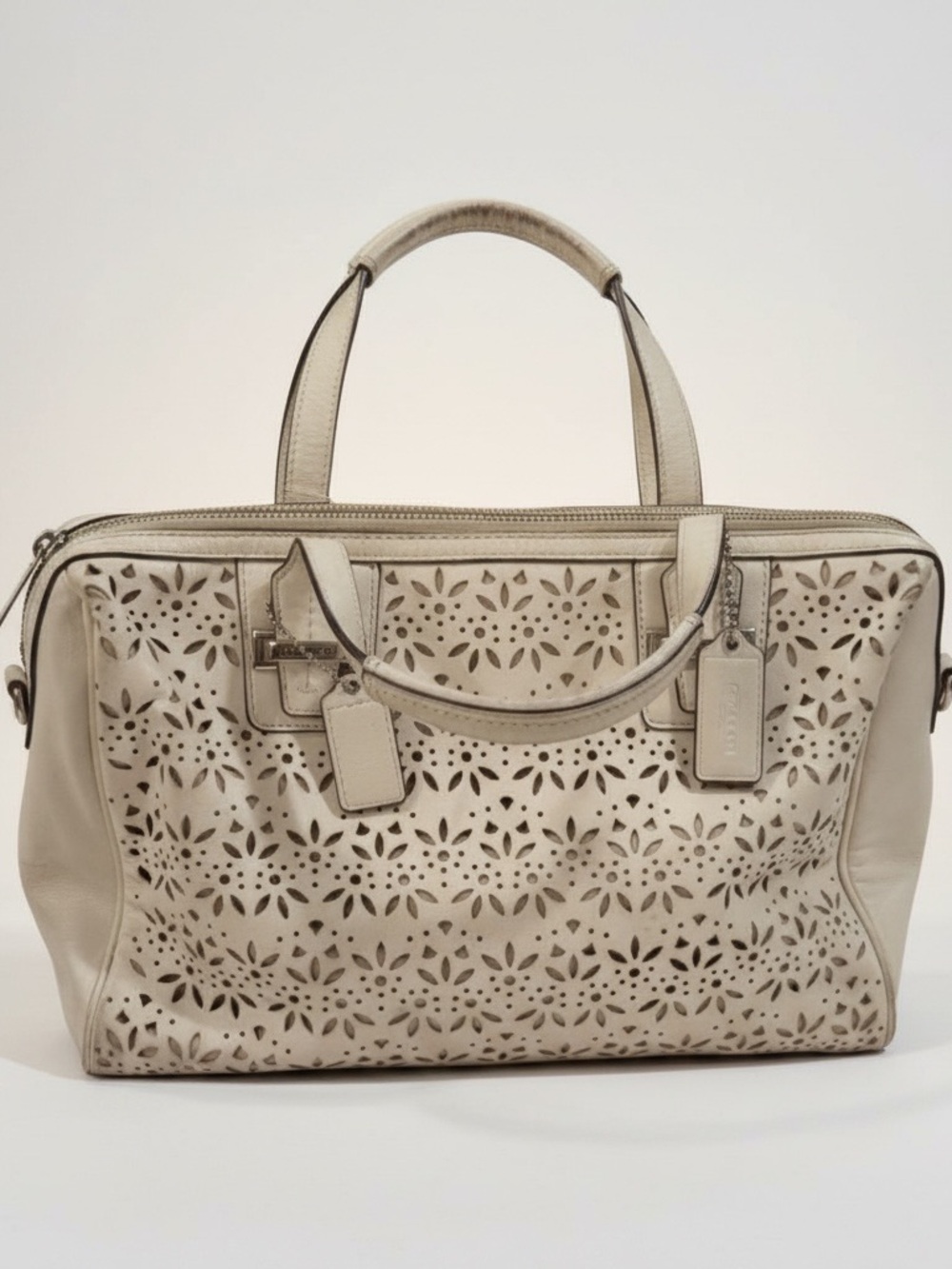 Coach Taylor Perforated Putty
White Leather Satchel
12"L x x x8"H - Picture 8 of 13